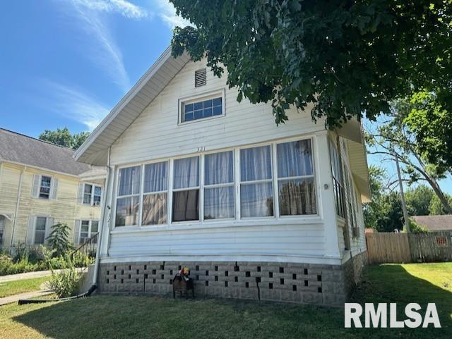 321 North Main Street White Hall, IL 62092 - Photo 2 of 22