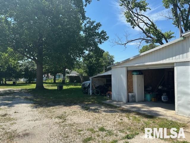 321 North Main Street White Hall, IL 62092 - Photo 5 of 22