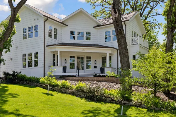 $2,945,000 | 4717 Meadow Road, Edina, MN 55424