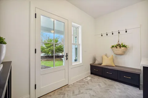 $2,945,000 | 4717 Meadow Road, Edina, MN 55424