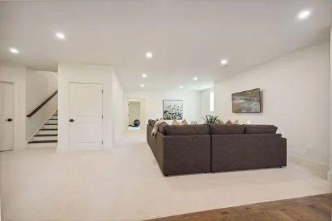 $2,945,000 | 4717 Meadow Road, Edina, MN 55424