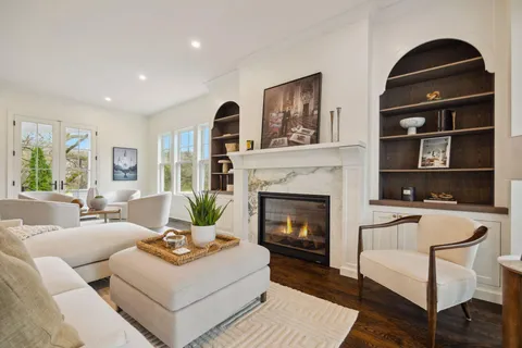 $2,945,000 | 4717 Meadow Road, Edina, MN 55424