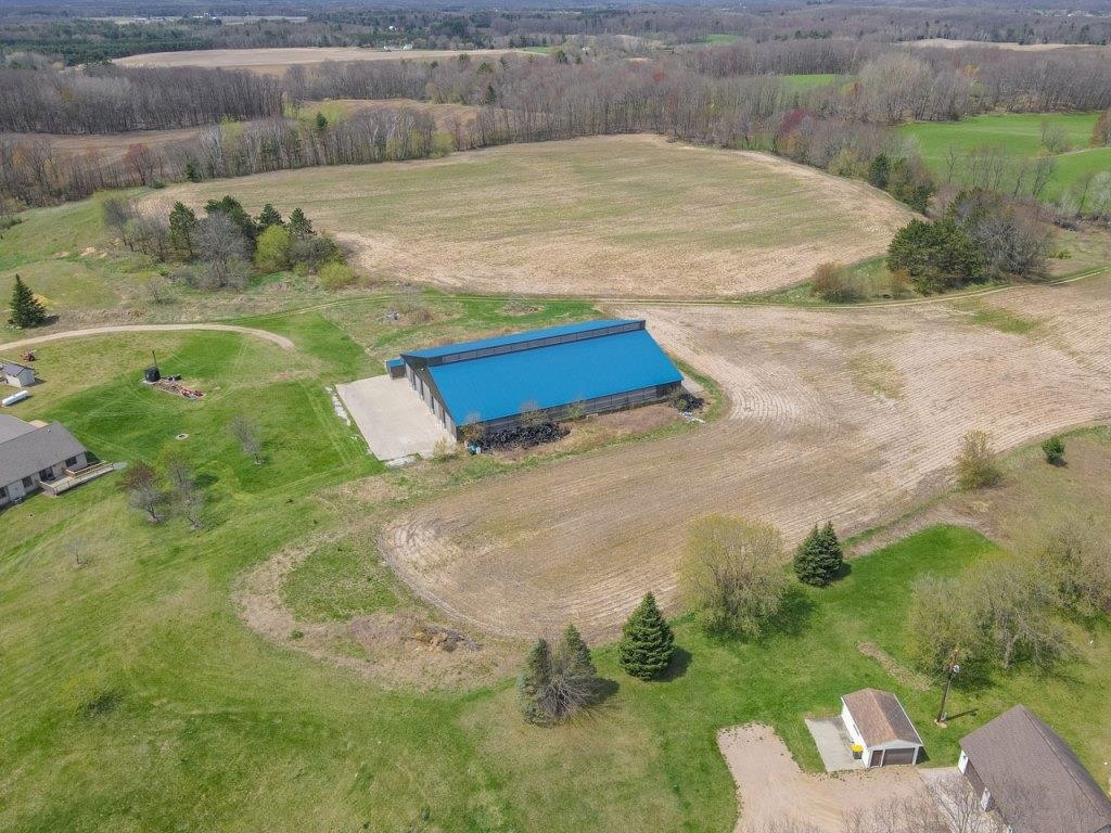 179432 County Rd II Eland, WI 54427 - Photo 4 of 36