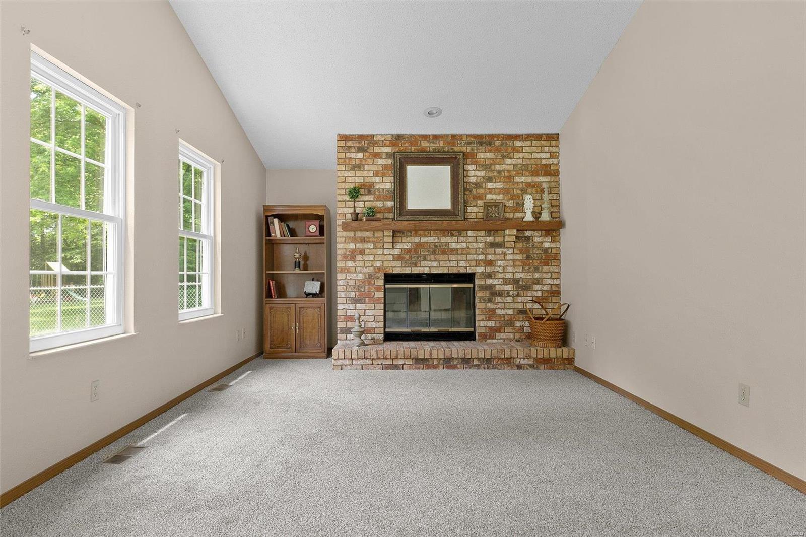 101 Sugarmill Road Troy, IL 62294 - Photo 12 of 35 Gallery Image 12
