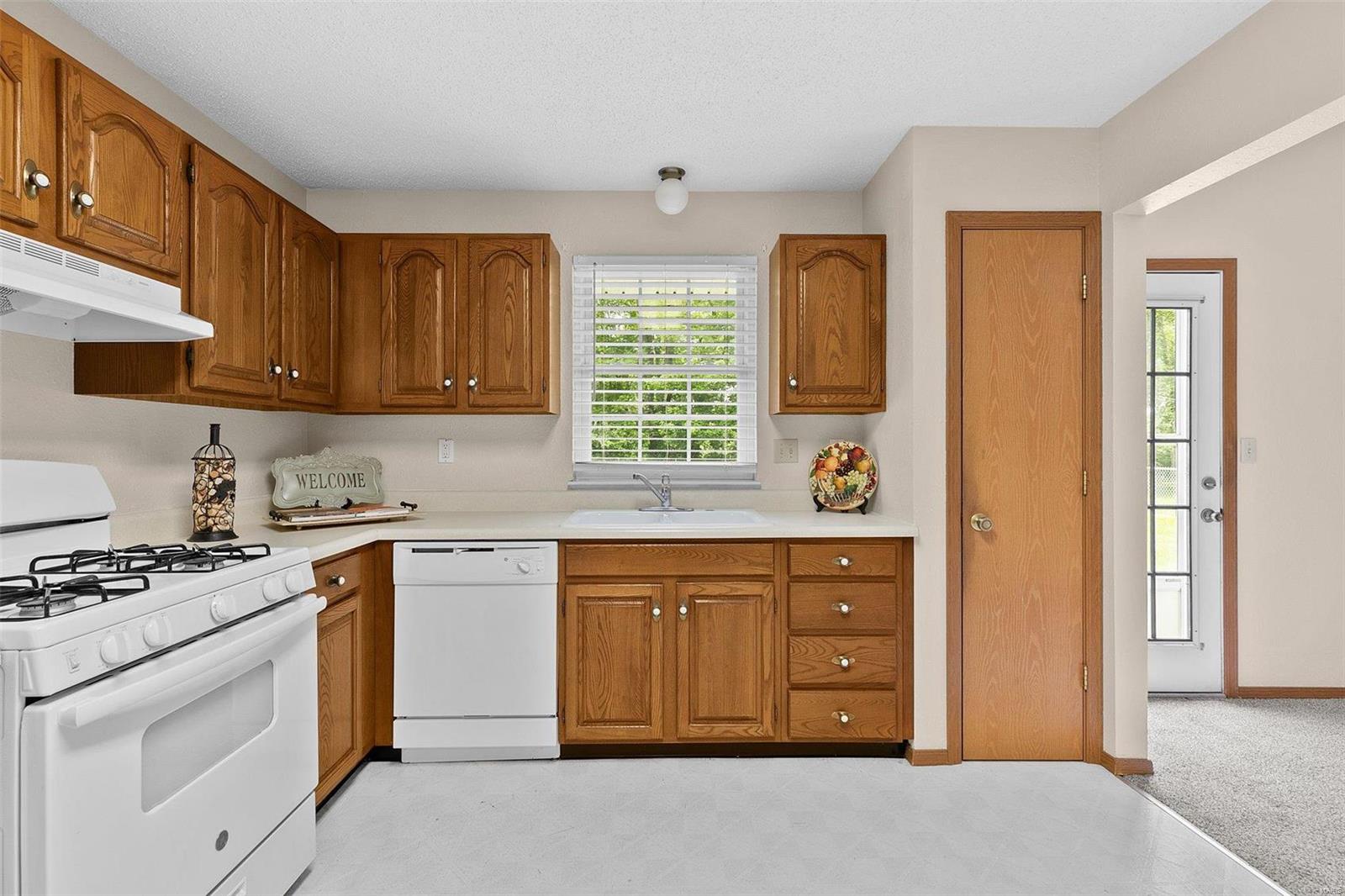 101 Sugarmill Road Troy, IL 62294 - Photo 10 of 35 Gallery Image 10