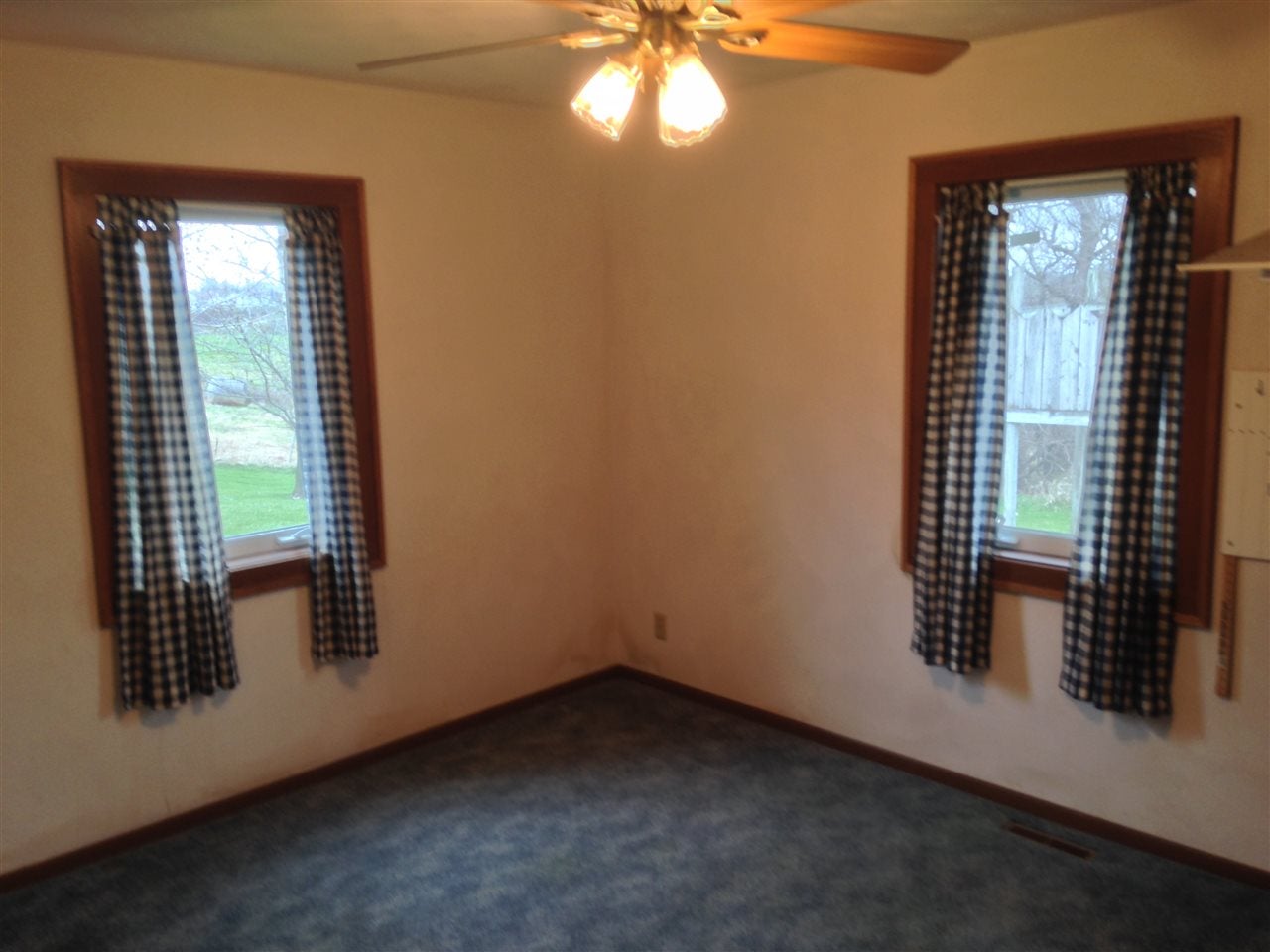 1055 Poplar Boulevard Riverside, IA 52327 - Photo 7 of 17 Gallery Image 7