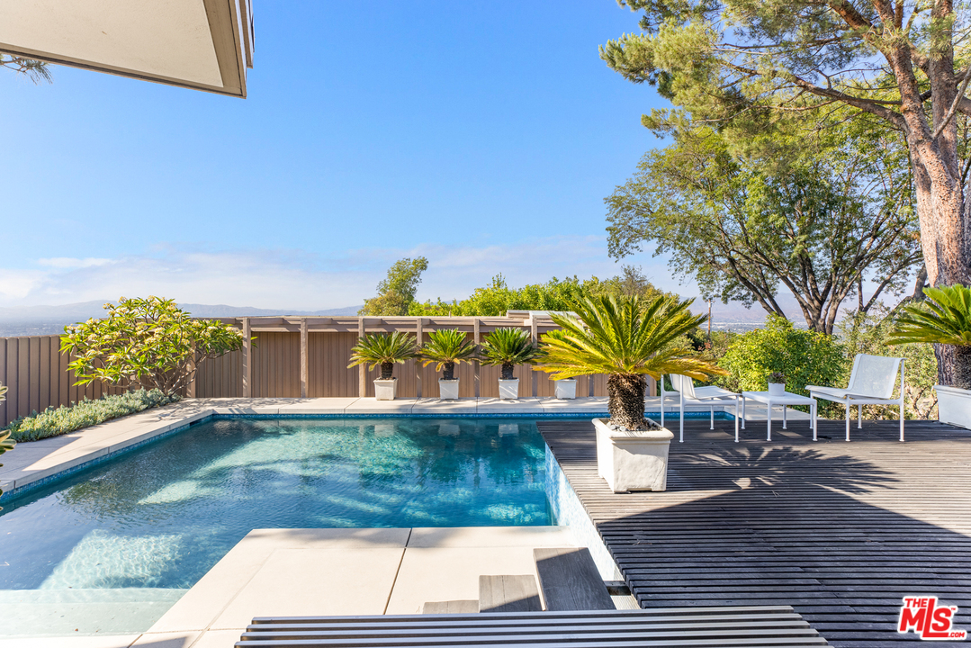 3346 Beverly Ranch Road Beverly Hills, CA 90210 - Photo 3 of 48