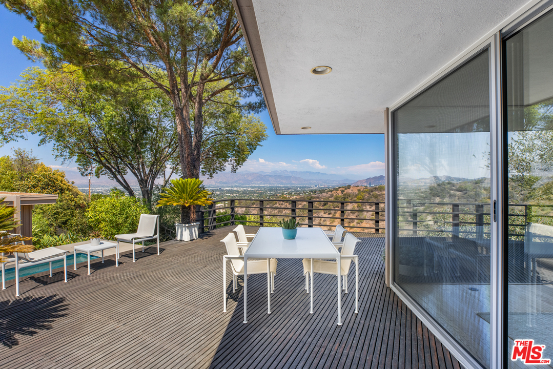 3346 Beverly Ranch Road Beverly Hills, CA 90210 - Photo 4 of 48