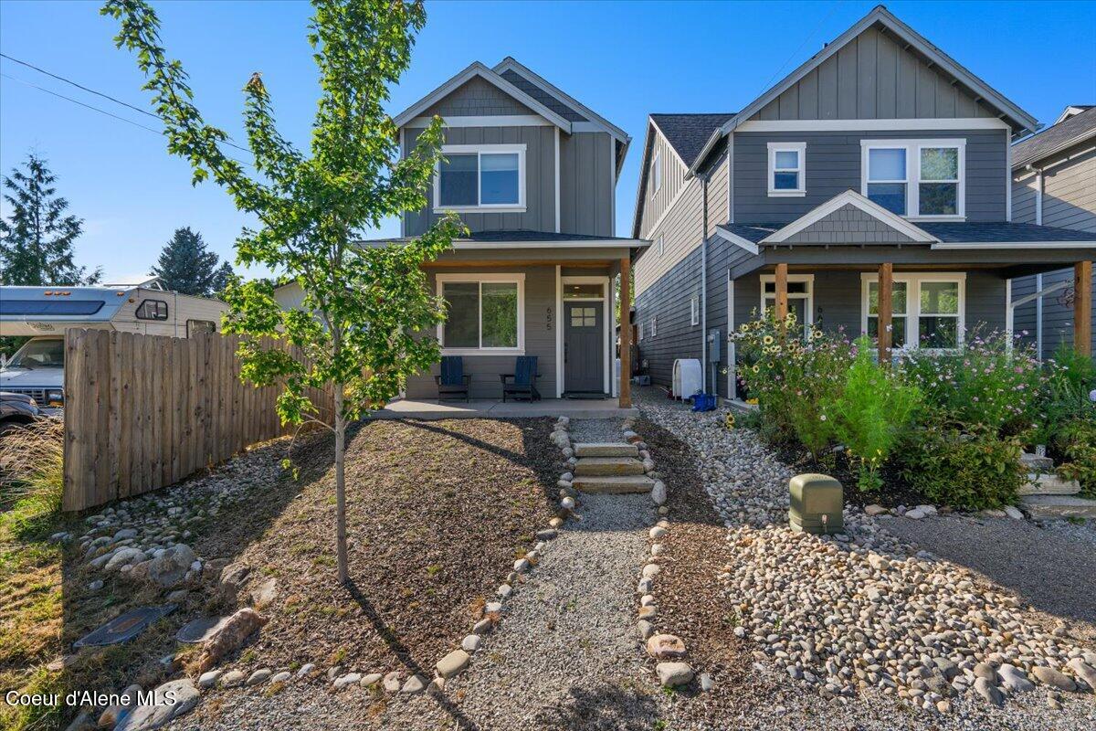 655 Oak Avenue Ponderay, ID 83852 - Photo 1 of 30 03-Front of home