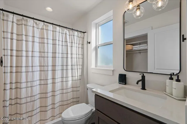 $489,000 | 655 Oak Avenue, Ponderay, ID 83852