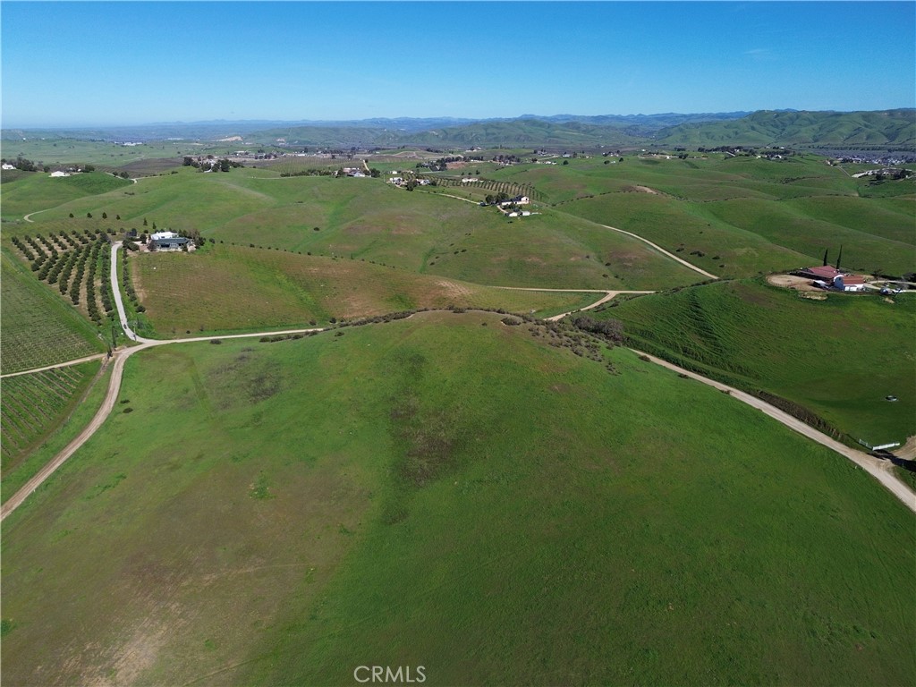 1641 Sutliff Road Paso Robles, CA 93446 - Photo 39 of 44 an aerial view of a golf course with a lake view