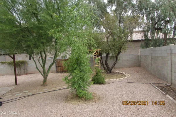 $2,350 | 925 West Curry Street, Chandler, AZ 85224