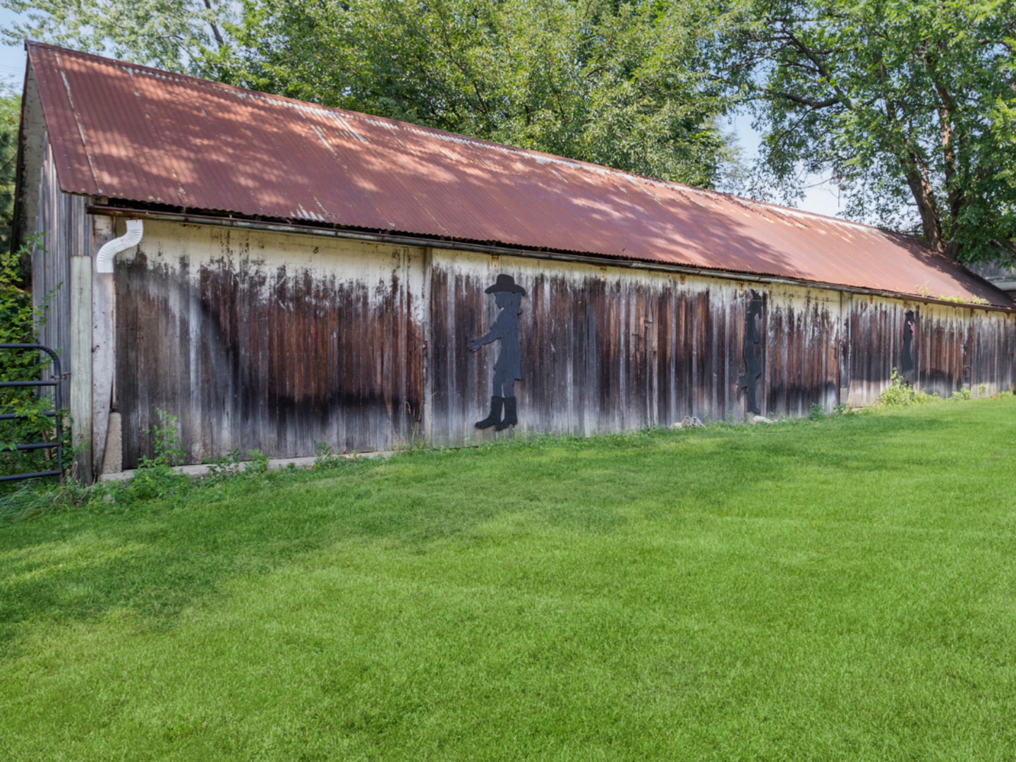 20W561 Army Trail Boulevard Addison, IL 60101 - Photo 3 of 7