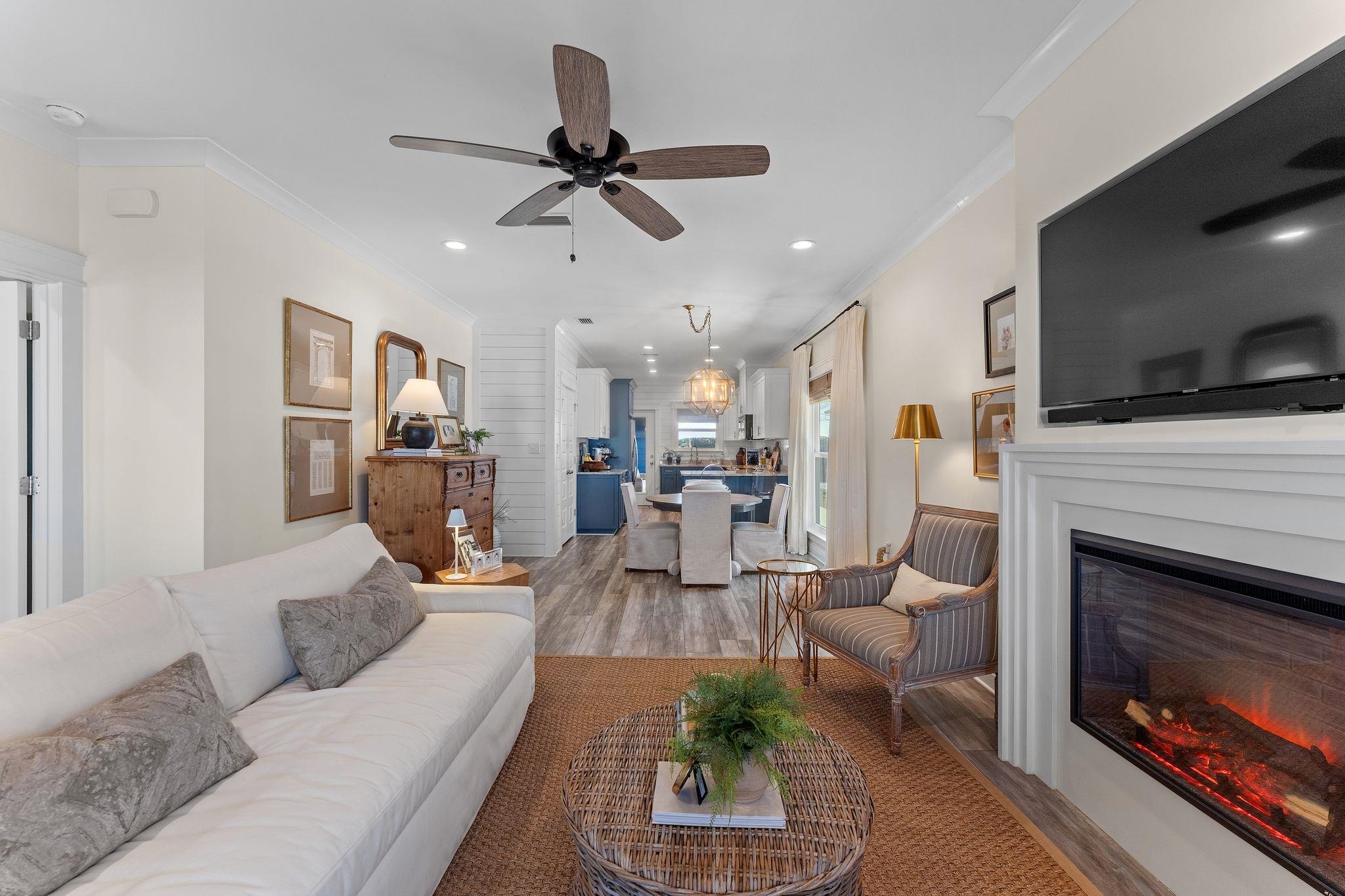 923 Periwinkle Lane Foley, AL 36535 - Photo 11 of 52 Living Room