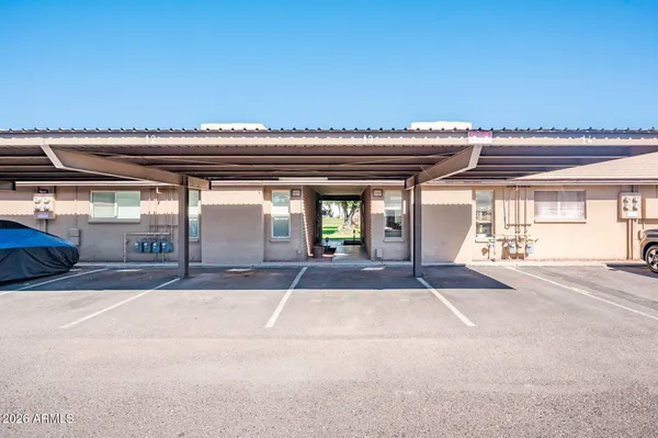a view of entrance front of the house