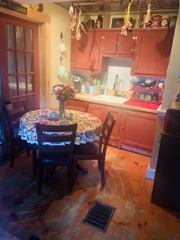 58 Brookfield Road Charlton, MA 01507 - Photo 3 of 15