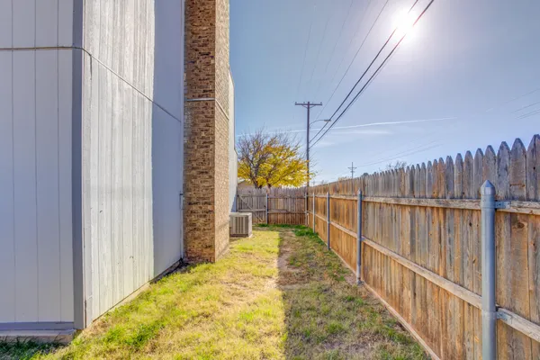 $260,000 | 4320 52nd Street, Lubbock, TX 79413