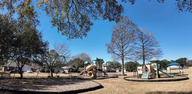 $2,300 | 3118 Flatwood Court, Pearland, TX 77584