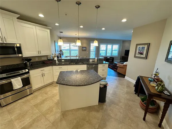 $2,500 | 7740 34th Avenue West, Unit 202, Bradenton, FL 34209