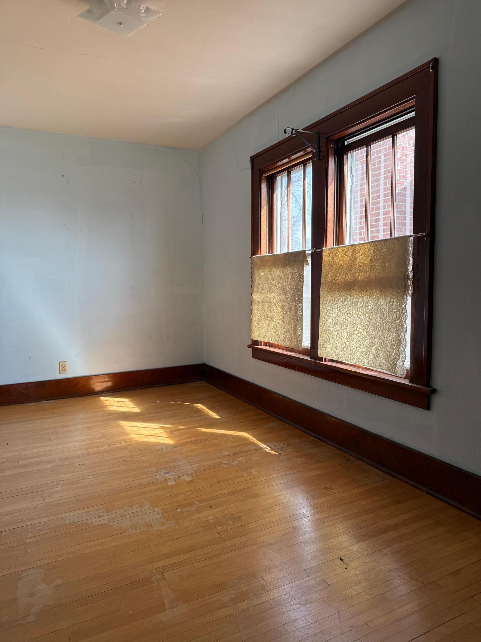 305 Summit Street Southeast Sleepy Eye, MN 56085 - Photo 11 of 25