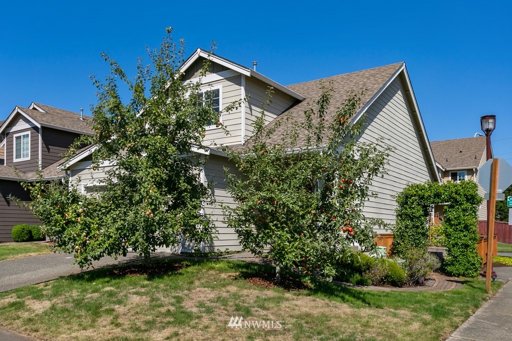 5016 Northeast 3rd Place Renton, WA 98059 - Photo 23 of 26