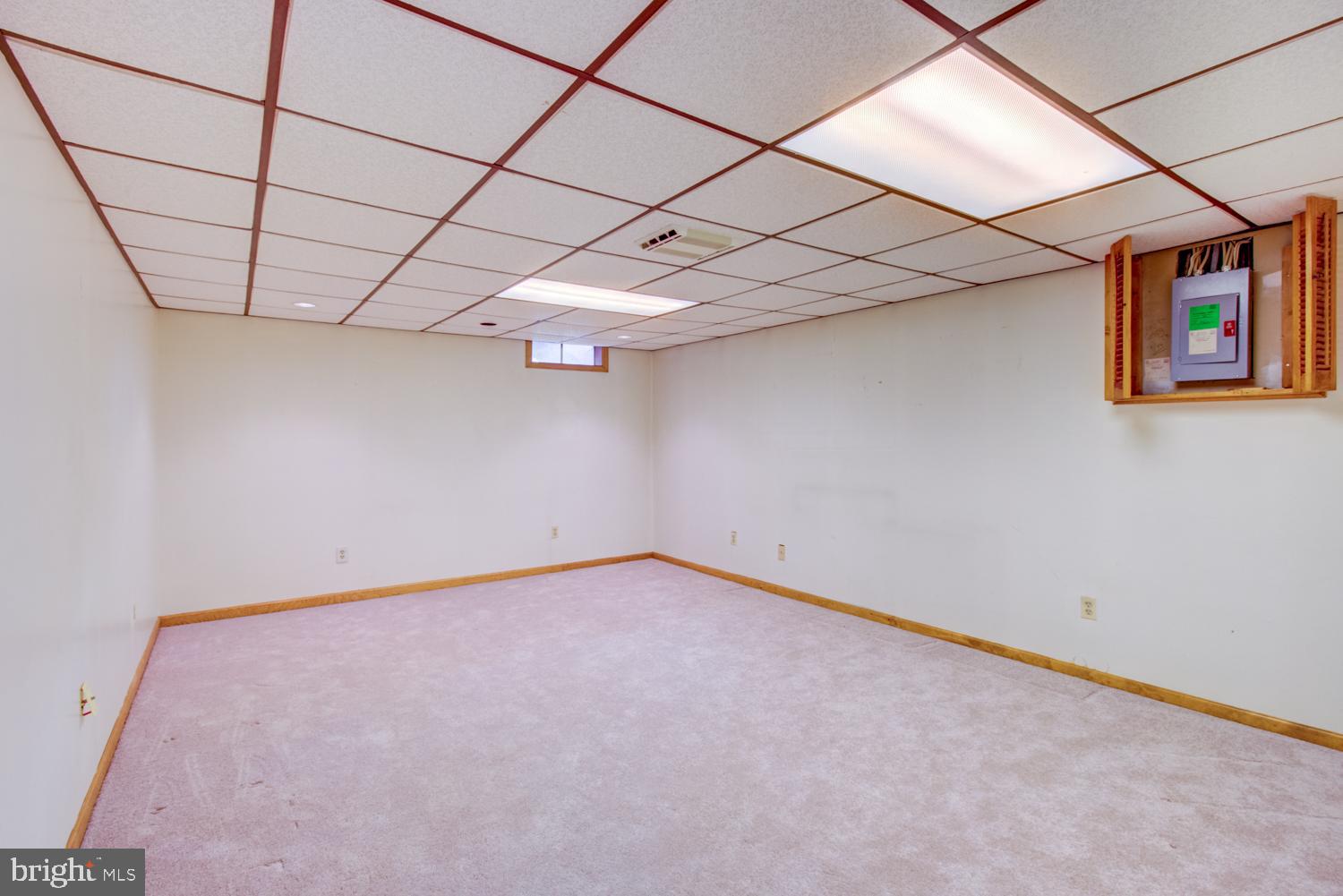 2 Lenwood Court Hamilton, NJ 08690 - Photo 26 of 33
