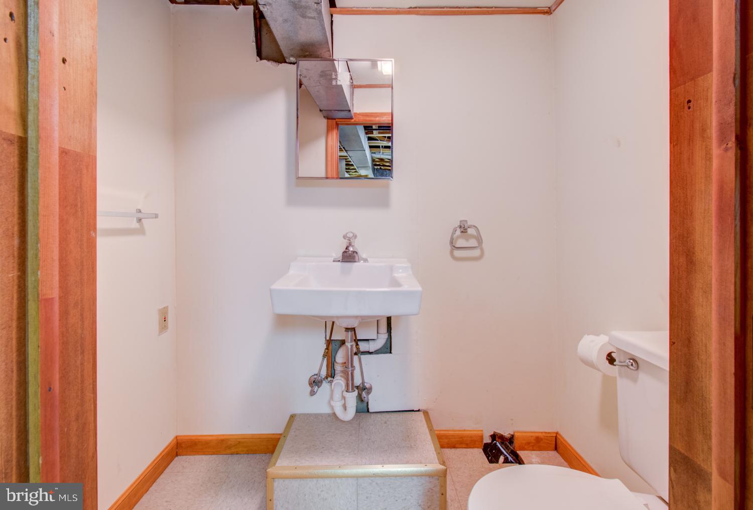 2 Lenwood Court Hamilton, NJ 08690 - Photo 28 of 33