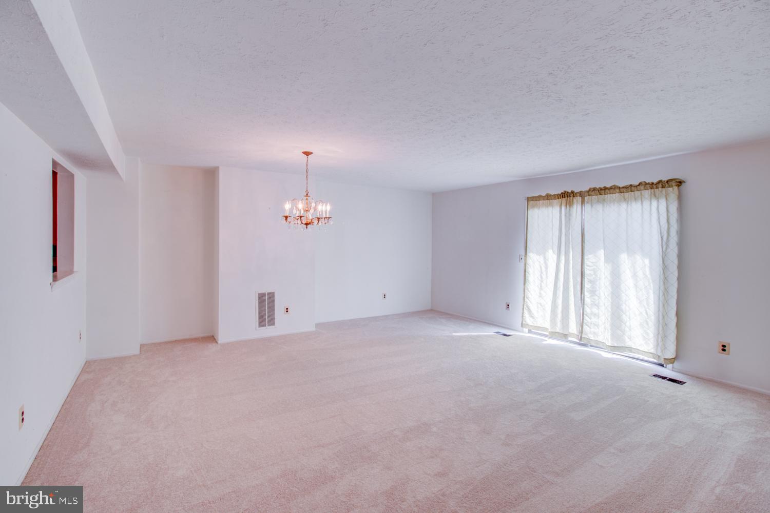2 Lenwood Court Hamilton, NJ 08690 - Photo 10 of 33