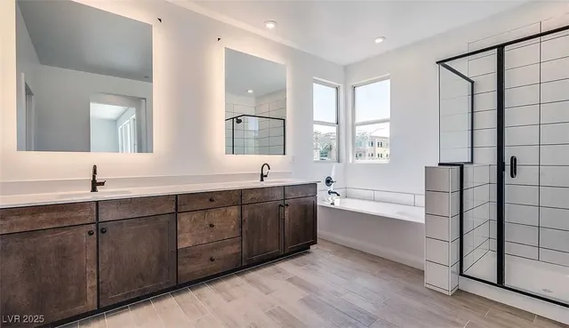 $3,900 | 1853 Crown King Court, Henderson, NV 89012