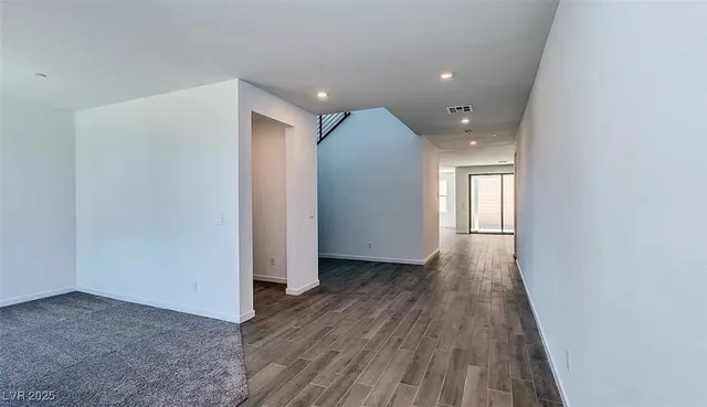 $3,900 | 1853 Crown King Court, Henderson, NV 89012