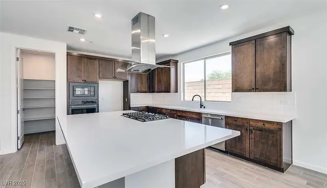 $3,900 | 1853 Crown King Court, Henderson, NV 89012