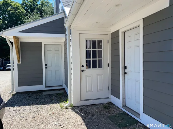 $2,100 | 9 Hiawatha Lane, Westport, CT 06880
