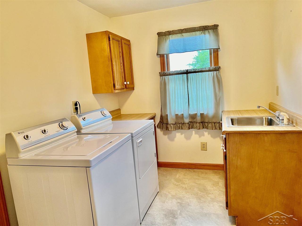 11645 East Parks Road Wheeler, MI 48662 - Photo 17 of 45 50075213-16.JPG