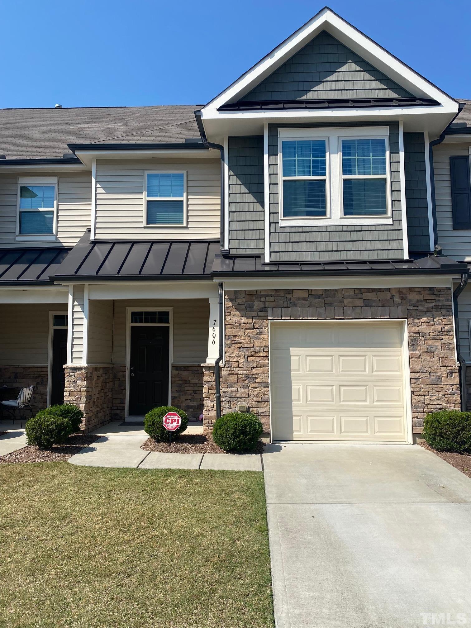 7606 Weathered Oak Way Raleigh, NC 27616 - Photo 2 of 40 Gallery Image 2