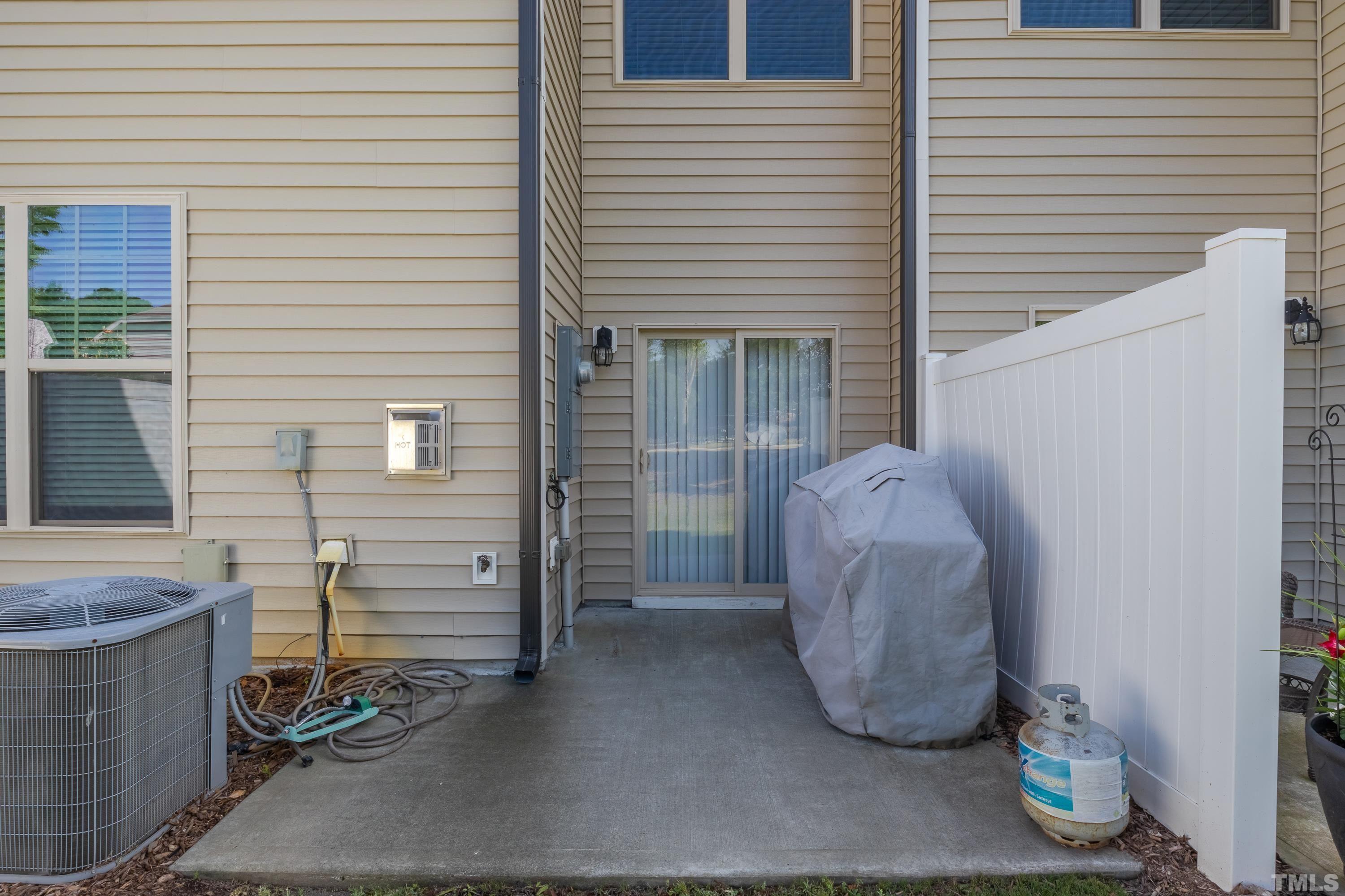 7606 Weathered Oak Way Raleigh, NC 27616 - Photo 36 of 40 Gallery Image 36