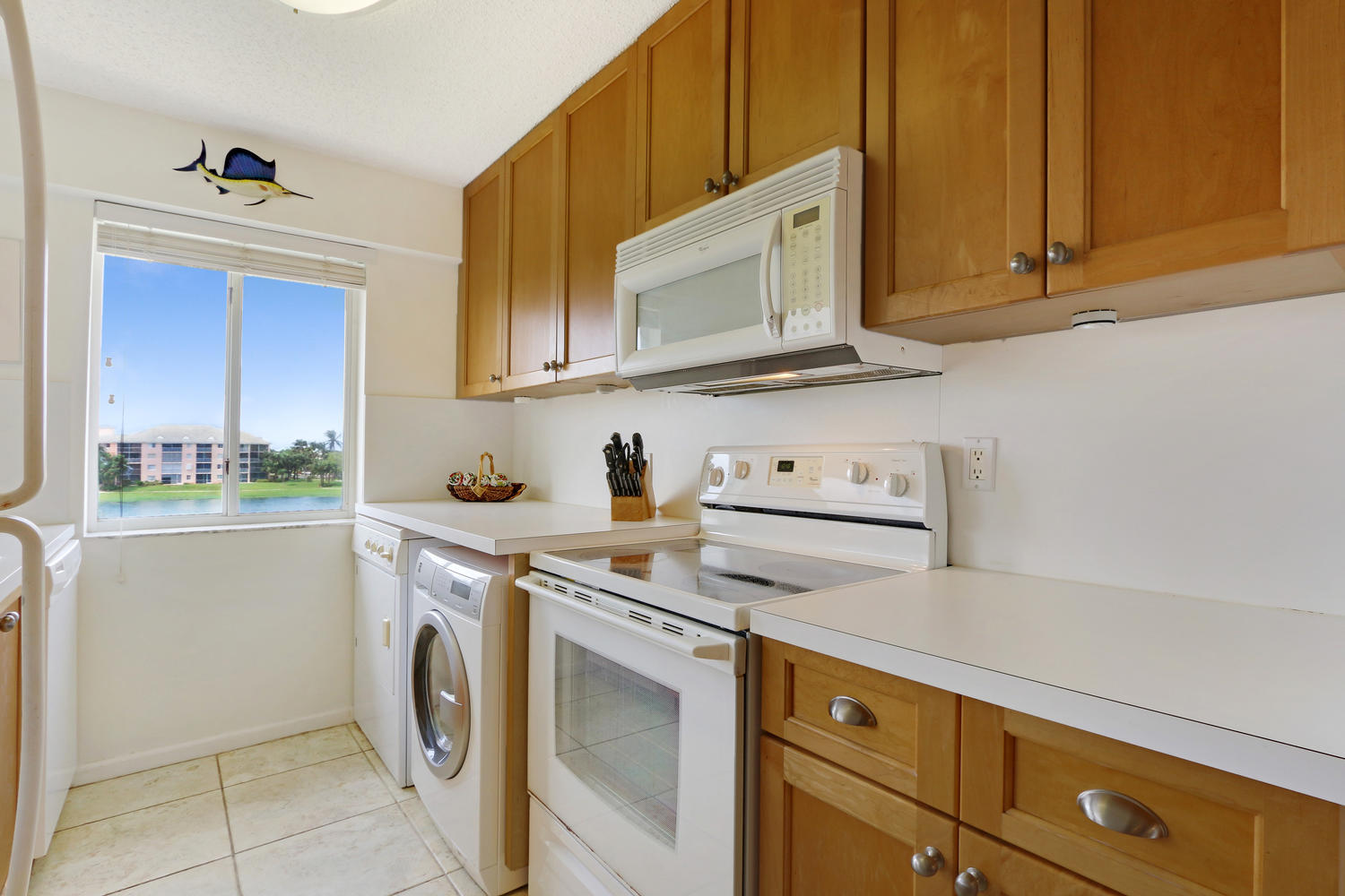 353 Highway 1, Unit C403 Jupiter, FL 33477 - Photo 10 of 29 353 US1 Unit C403 Jupiter FL-large-010-2