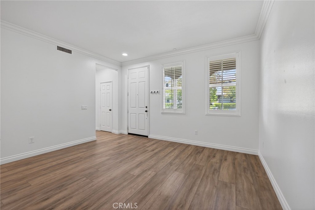 3258 London Oxnard, CA 93036 - Photo 7 of 34