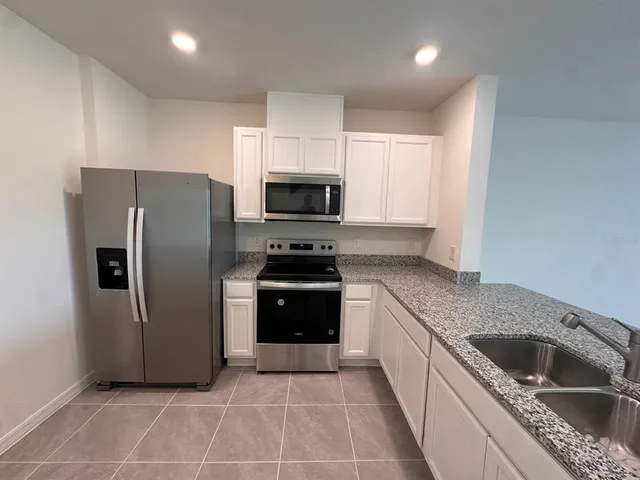 $2,200 | 3354 Wye Oak Drive, Apopka, FL 32703