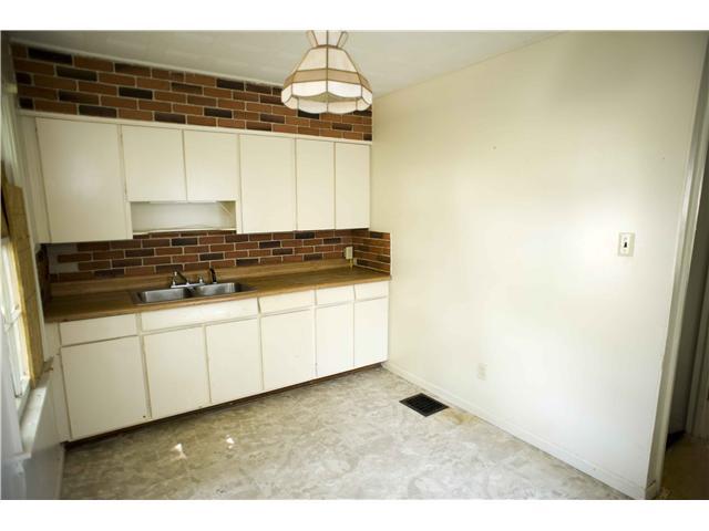 199 Demorest Road Columbus, OH 43204 - Photo 3 of 14 Gallery Image 3