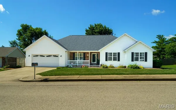 $335,000 | 606 Norwich Drive, Rolla, MO 65401