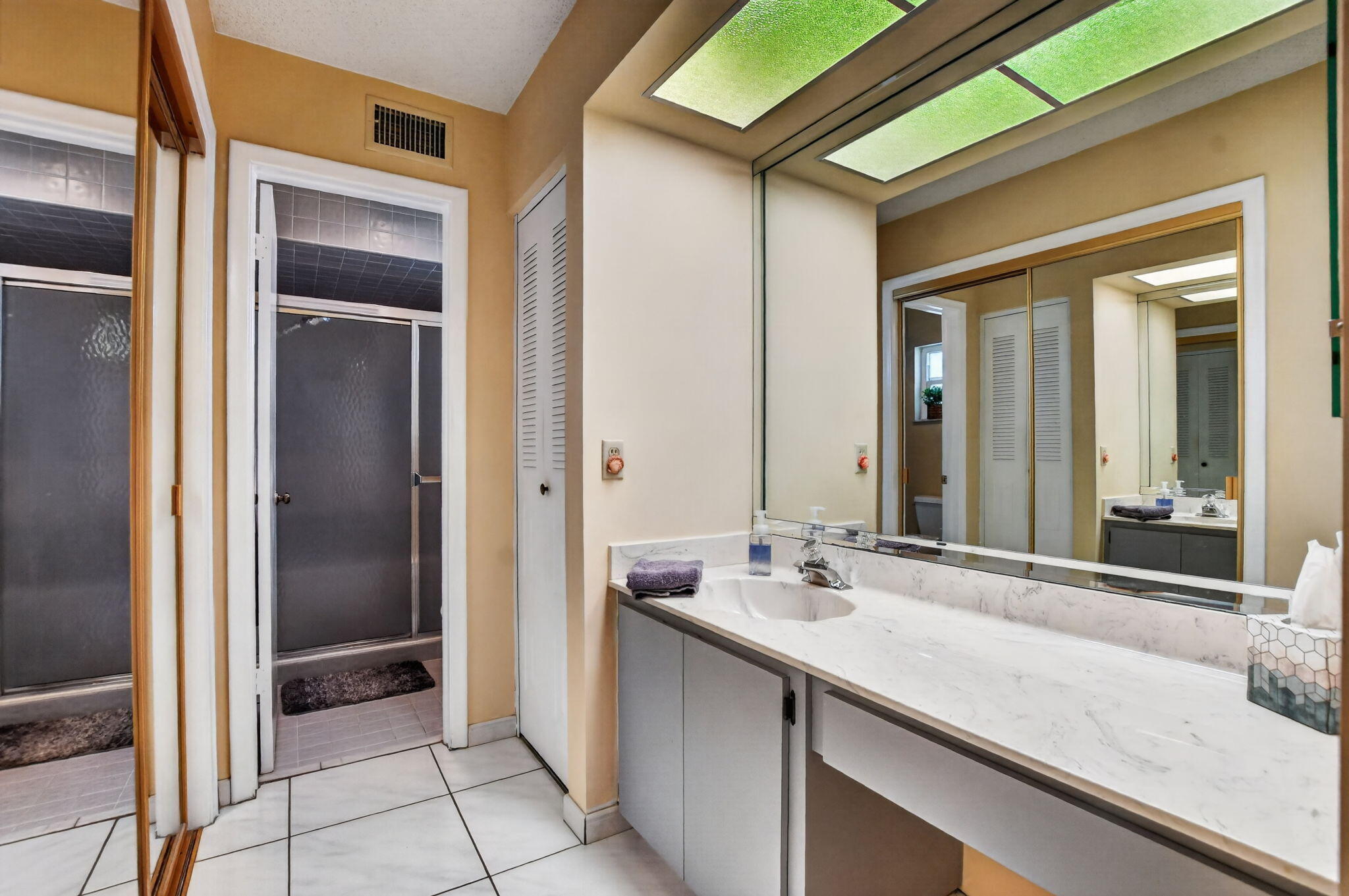 10953 Lake Front Place Boca Raton, FL 33498 - Photo 18 of 40 18-web-or-mls-DSC_6667