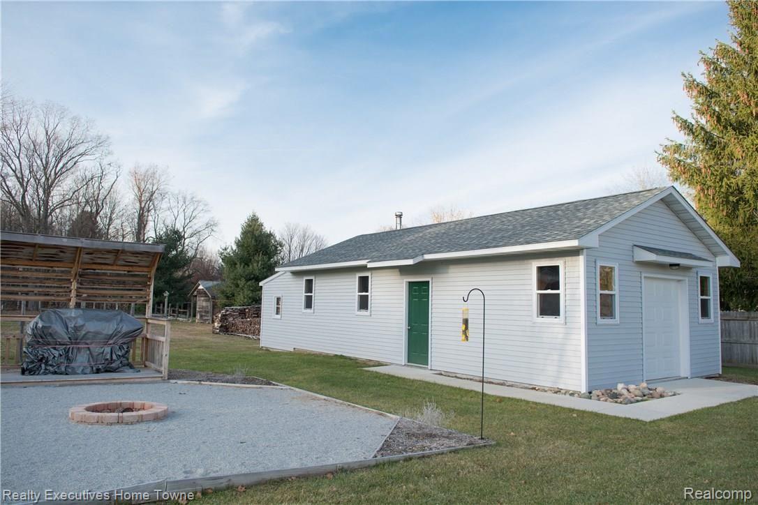 4725 Brott Road North Street, MI 48049 - Photo 12 of 37 Becky Ludy-4725 Brott-0013.jpg