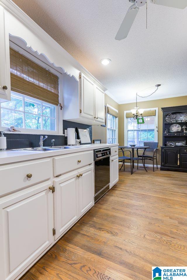 541 Shades Crest Road Birmingham, AL 35226 - Photo 7 of 34