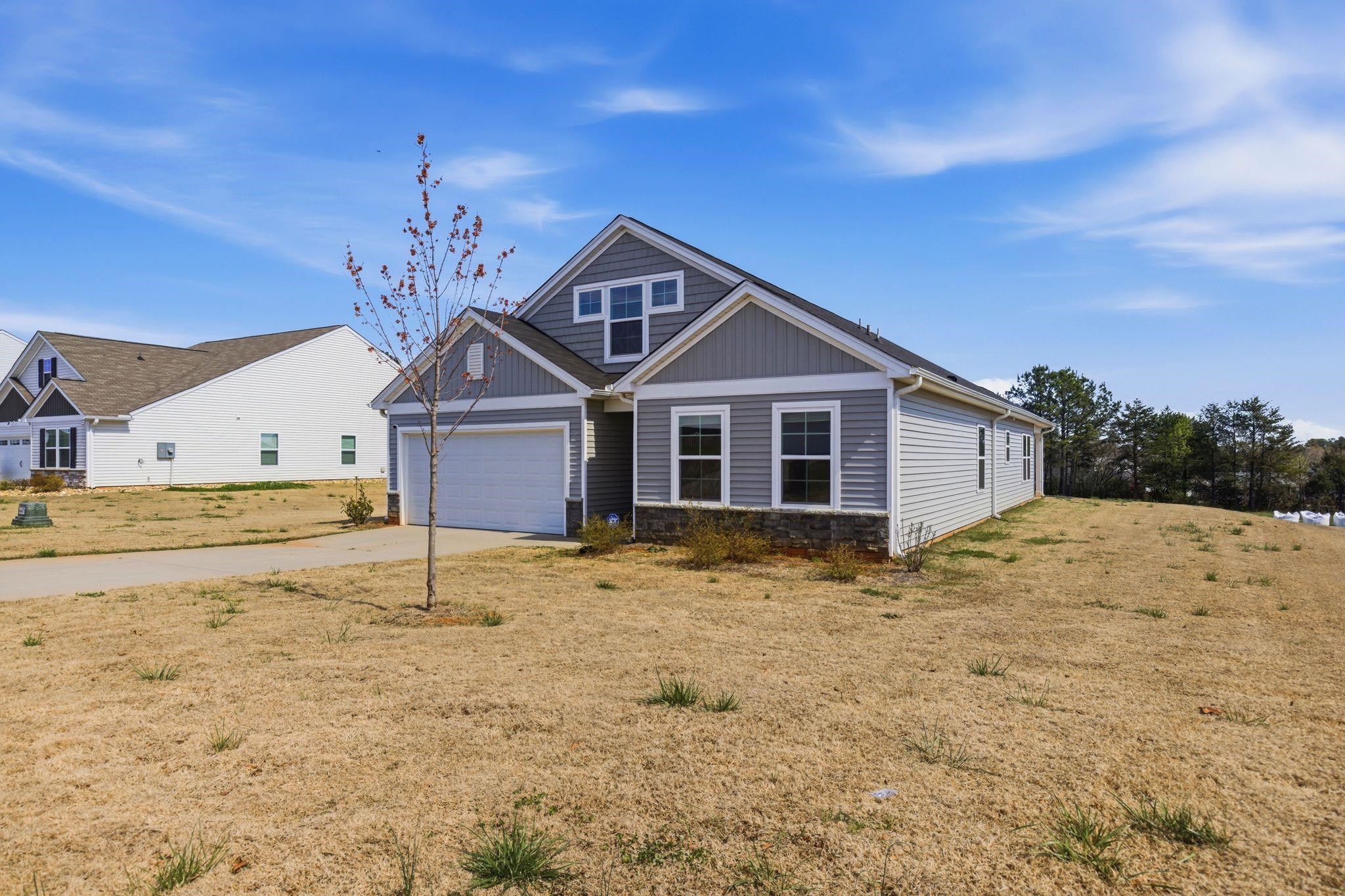2063 Maggie Acres Road Boiling Springs, SC 29316 - Photo 2 of 44