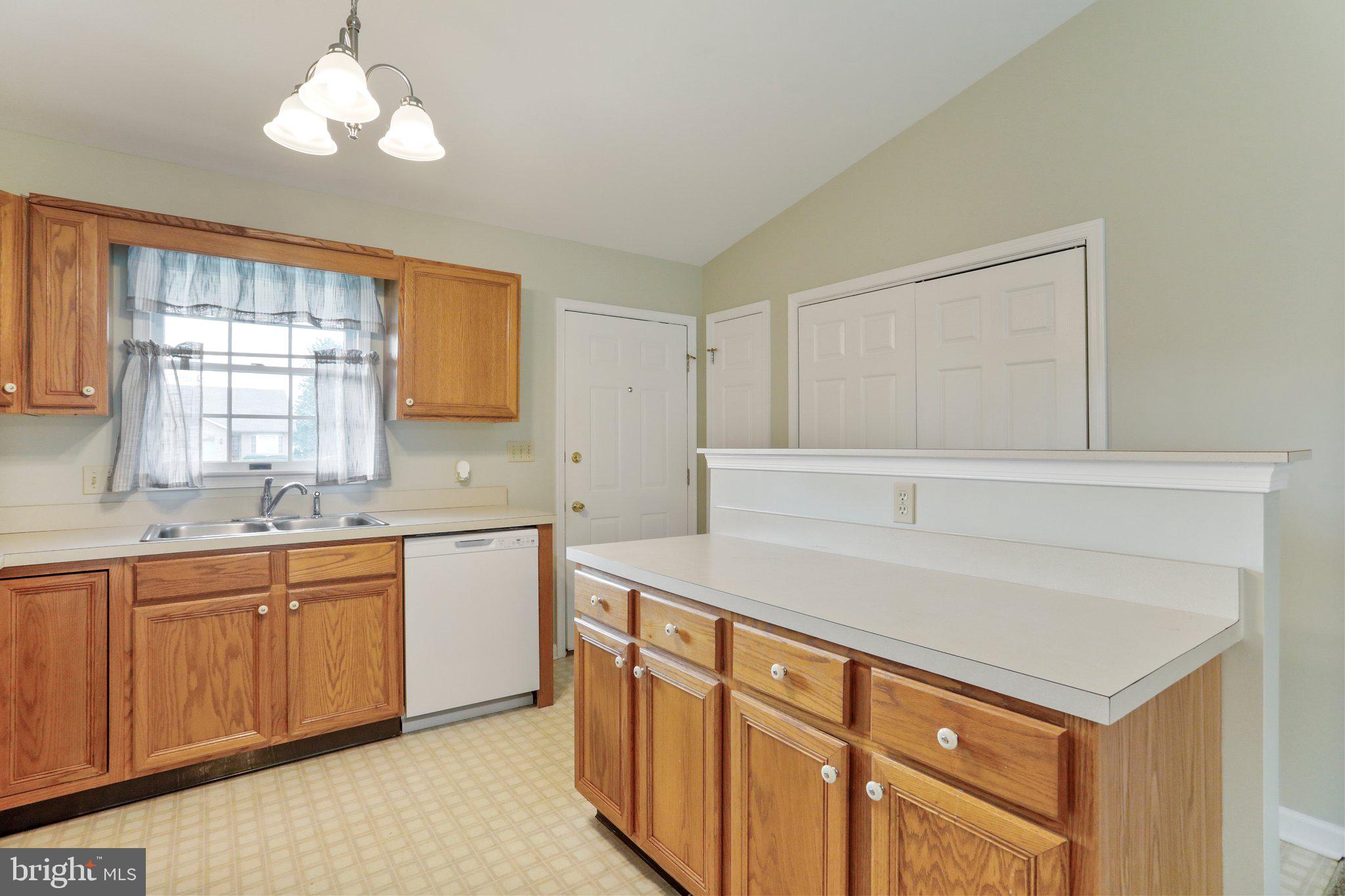 1216 Progress Road Chambersburg, PA 17201 - Photo 4 of 23 Gallery Image 4