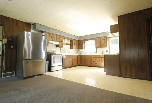 $230,000 | N3190 Oak Road, Markesan, WI 53946