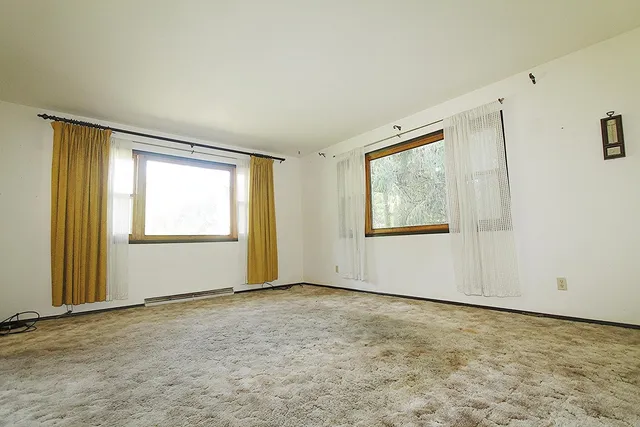 $230,000 | N3190 Oak Road, Markesan, WI 53946