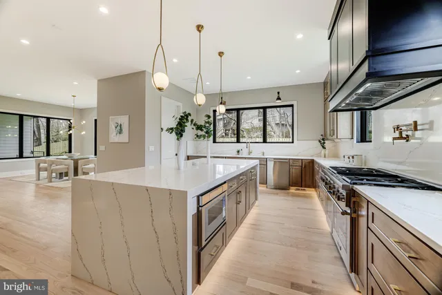 $3,499,950 | 7400 Churchill Road, McLean, VA 22101