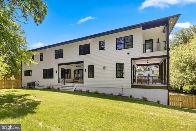 $3,499,950 | 7400 Churchill Road, McLean, VA 22101