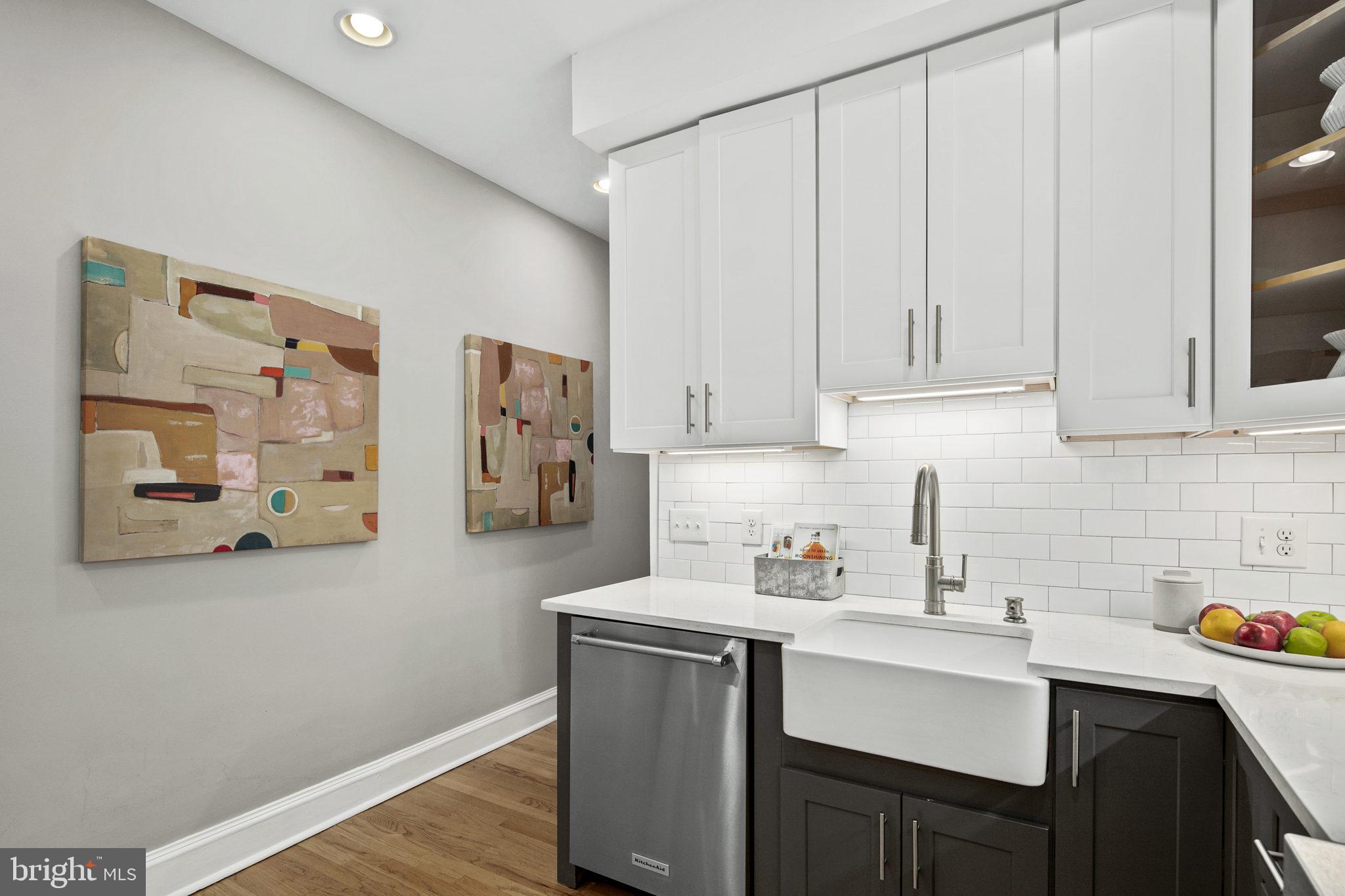 650 G Street Northeast Washington, DC 20002 - Photo 11 of 49 Quartz countertops